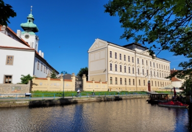 Třídní schůzky 23. 4. 2026 od 17.30